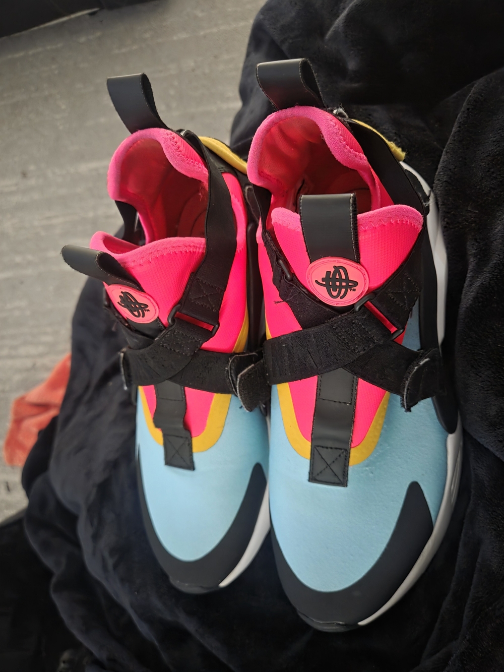Nike Pink and Coral Women's Athletic Sneakers